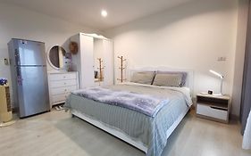 The Beach Bangsaen Condo Sea View Room 327-62 Top Floor-Free Netflix